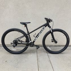 29" Specialized Rockhopper 29er Mountain Bike Small Frame Black/White Disc Brakes - Ready to Ride!