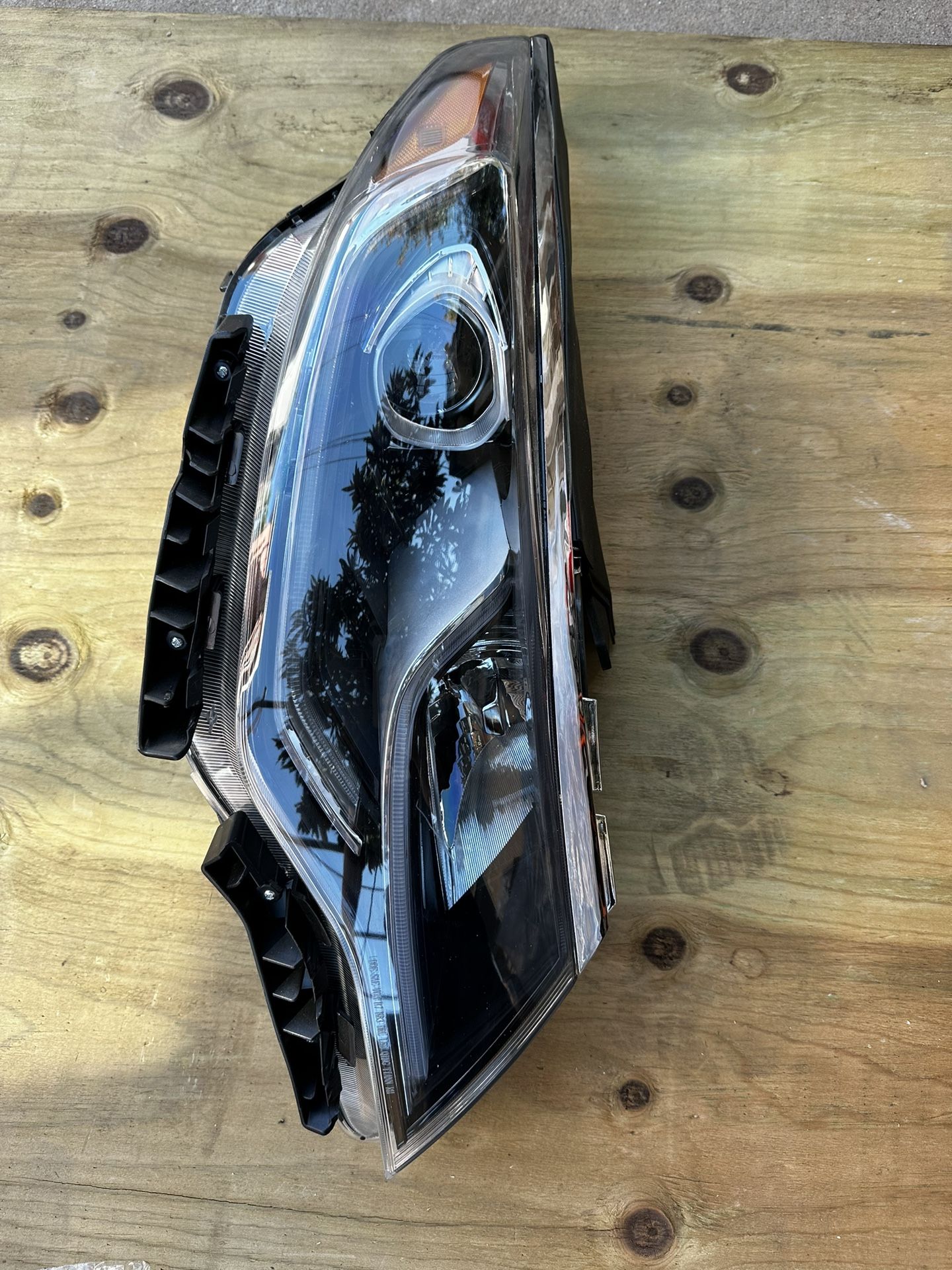 Nissan Óptima Right Side Headlight Year 2019-2020