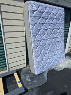 Queen Mattress $170 cash