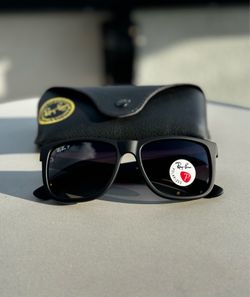 Polarized Ray Ban Justin 54MM!!!