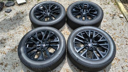 NEW 2026 GMC 22" Yukon Sierra Tahoe Silverado wheels OEM