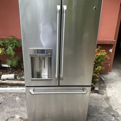 GE French Door Stainless Steel Refrigerator 