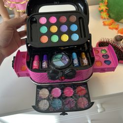 Girls Play Makeup Kit