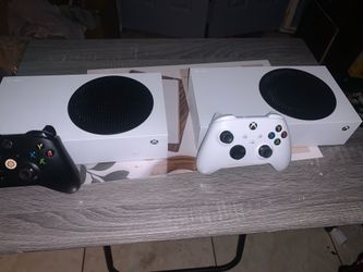 Xbox series s consoles