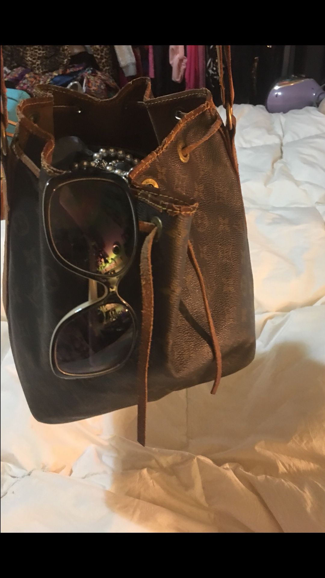 Lv Purse for Sale in Chelsea, MA - OfferUp