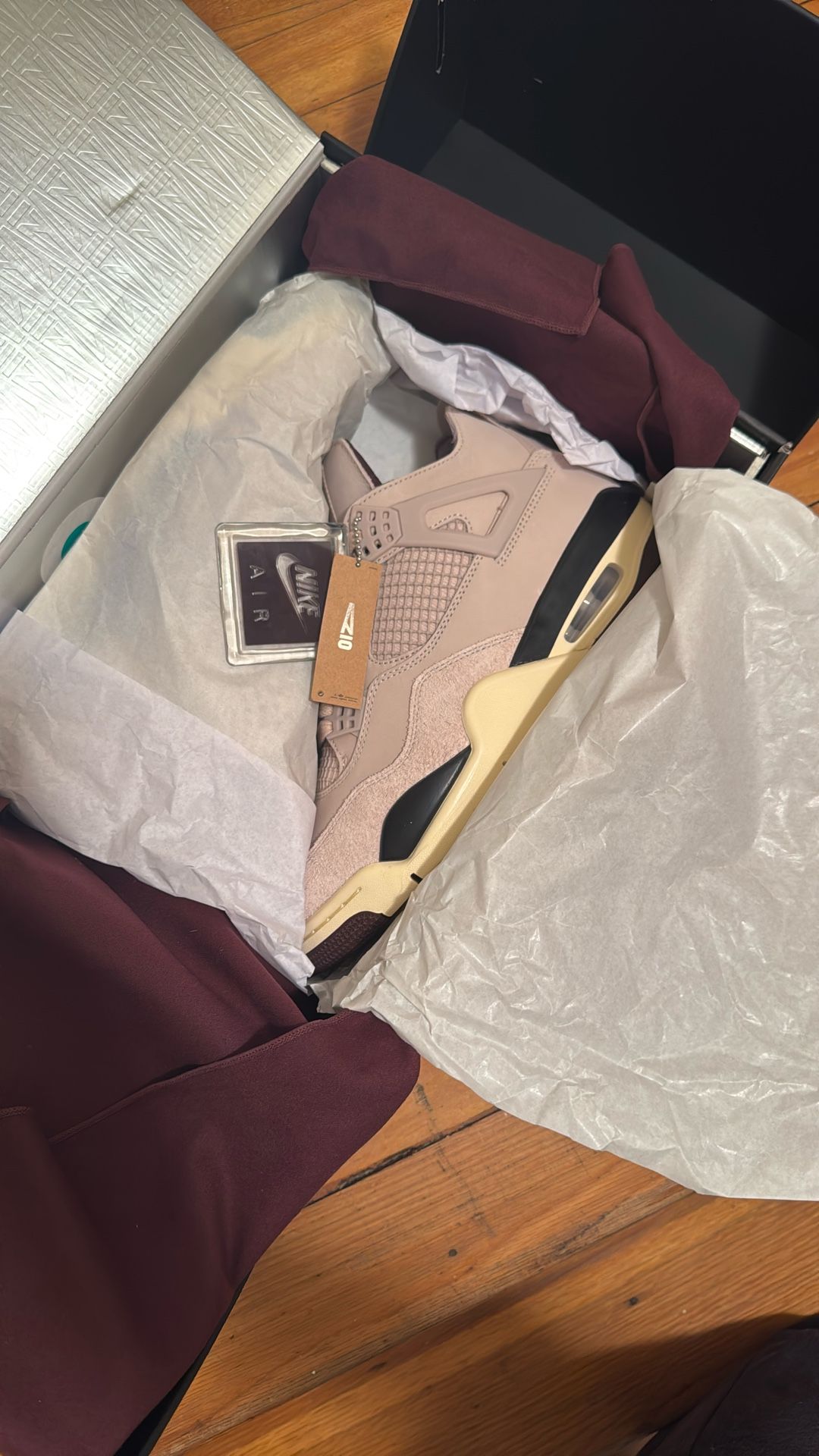 BRAND NEW: Nike Air Jordan 4 A Ma Maniere Size 9 “While You Were Sleeping” Collab