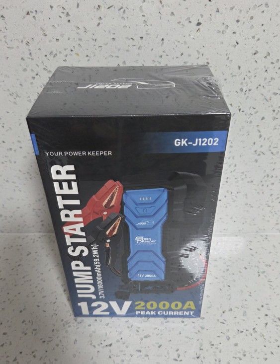 Portable Jump Starter 2000A Car Battery Jumper 12V Battery Jumper Starter for 7.0L Gas & 6.5L Diesel Jump Start Battery Pack Multiple Emergency Kit