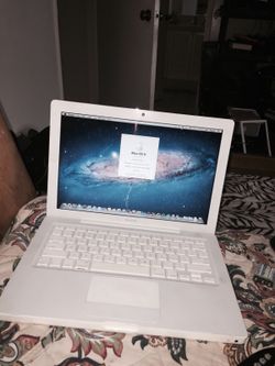Macbook white