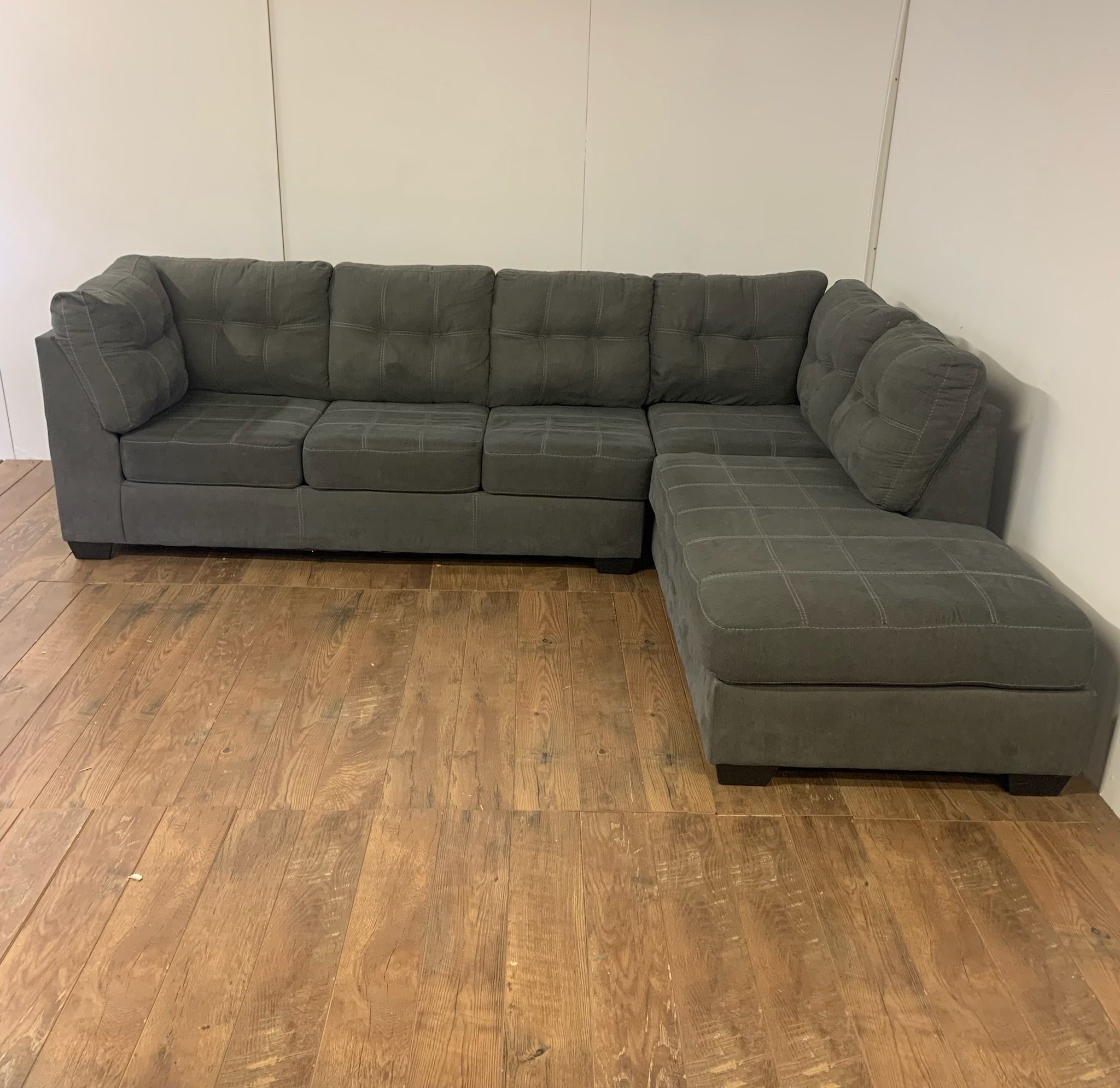 Gray 2-Piece Sectional Couch Sofa *Free Delivery*