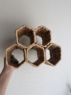 Wicker Wine Holder