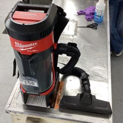 Milwaukee M18 Backpack Vacuum