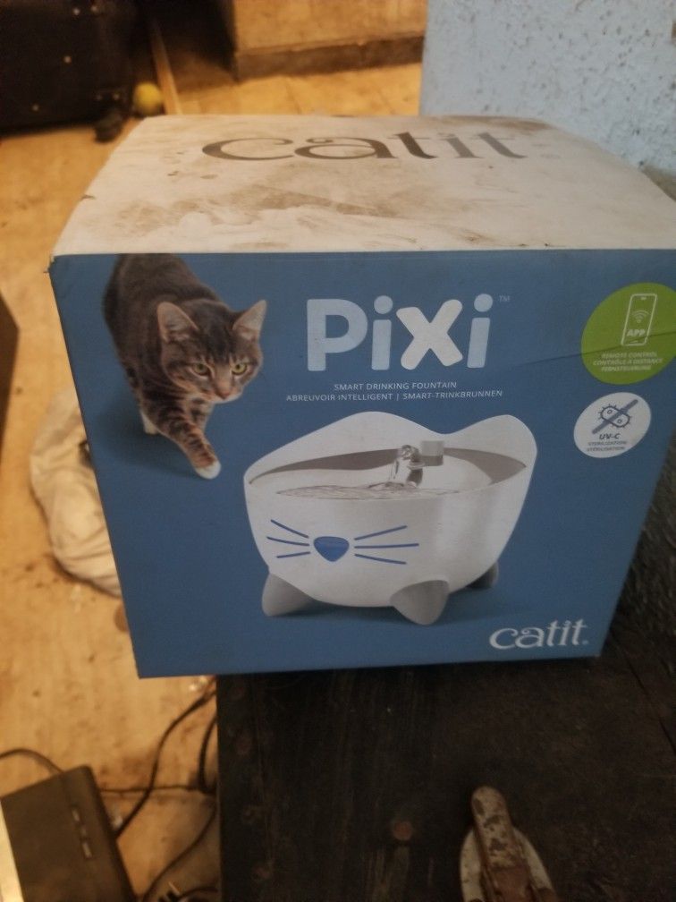 Catit Pixi Smart Cat Drinking Fountain