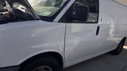 2006 Chevy express van