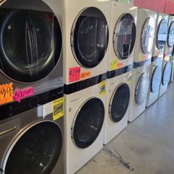 LG ThinQ WashTower Single Unit Front Load Washer 4.5 Cubic Feet  AND  Gas Dryer 7.4 Cubic Feet