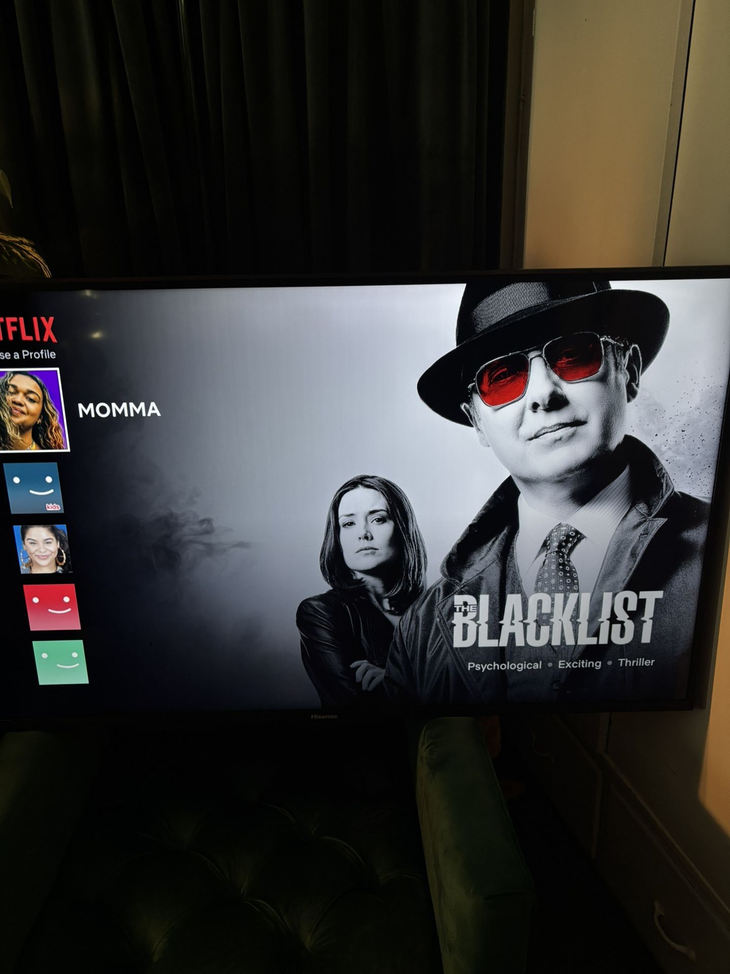 50”inch SMART TV HISENSE W/ Remote Control