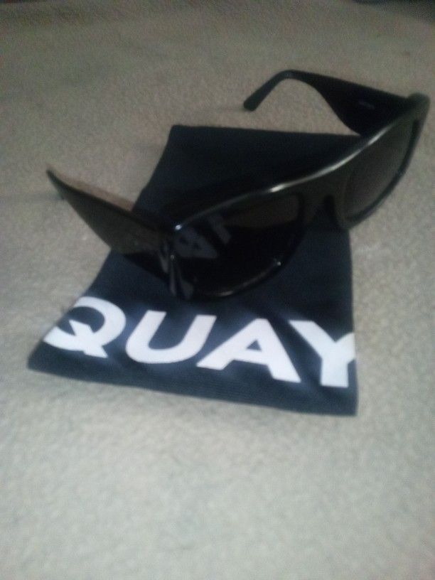 Quay/Guizo Sunglasses