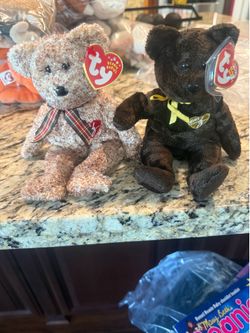 Beanie Babies Signature Bears 2002 and 2003 MINT