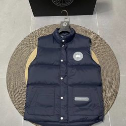 Canada Goose Vest