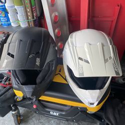 Dirtbike Helmets 
