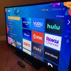 Samsung (55 Inch) Roku TV Included! 