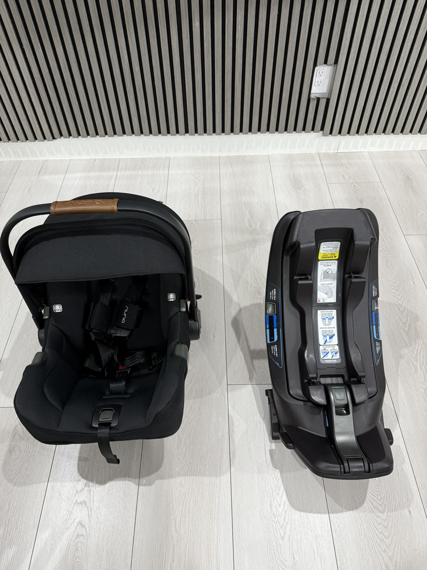 NUNA PIPA AIRE RX + RELAX BASE 