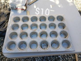 Extra large cupcake Pan