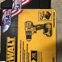 DeWalt XR 20v  Compact  Brushless Drill/driver  Kit