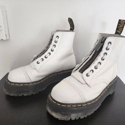 Women's 7 Dr. Martens