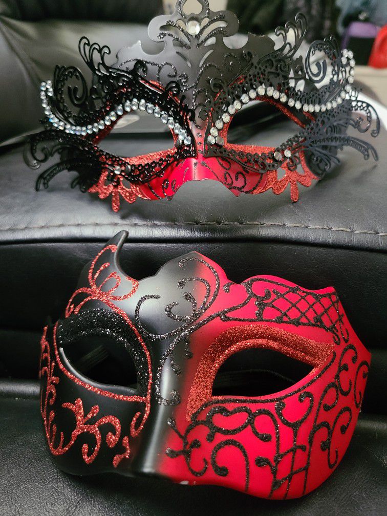 New Mardi Gra Masks