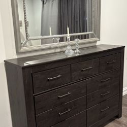 Bedroom For Sale 