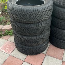 4 Match Tiers 225/65 R 17 Good Condition Fresh Tier