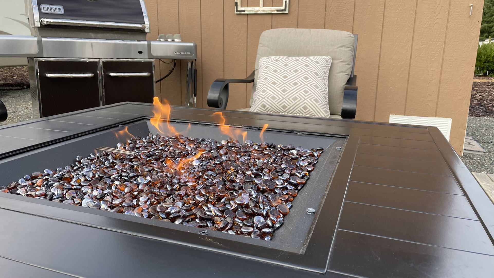 Sunvilla Patio Fire Table & Chat Set for Sale in Bonney Lake, WA OfferUp