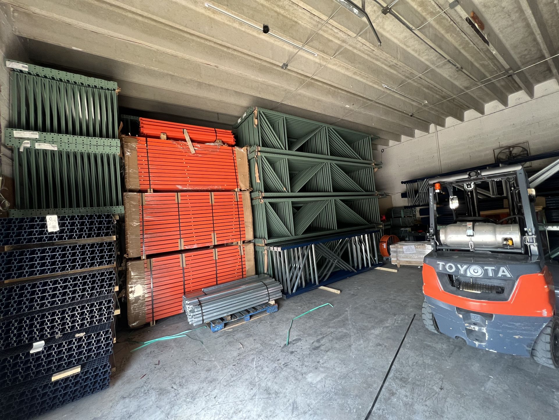 Pallet Racking Teardrop Industrial Shelving Racks Forklifts Dock Plates Warehouse