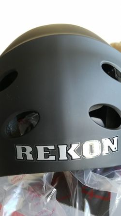 Helmet REKON BLACK LARGE