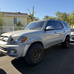2006 Toyota Sequoia Limited 4WD W/ 