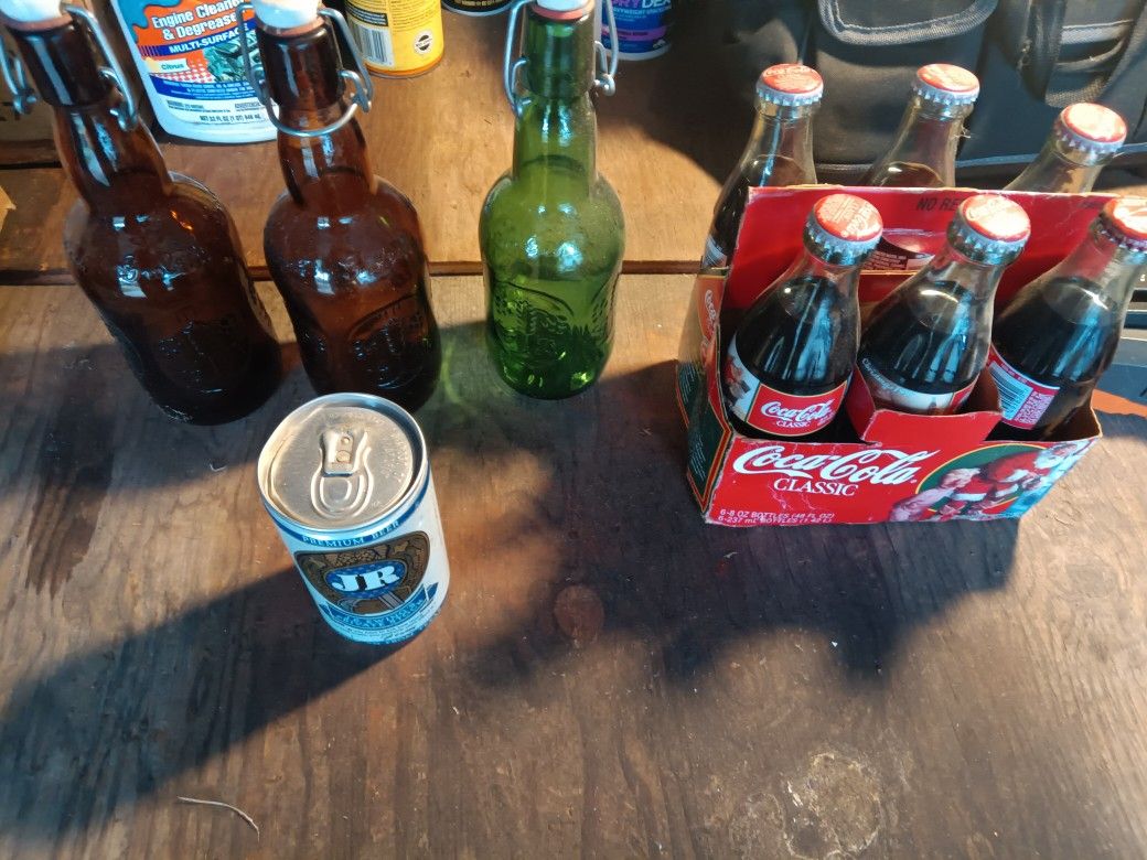 Old Collectibles (Glass bottles, Old Beer, 1975 6 Pack Coke)