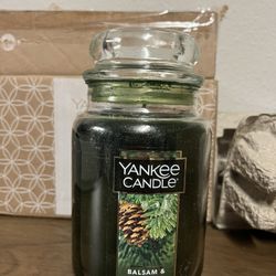 🌲 Yankee Candle: Balsam & Cedar (Brand New)