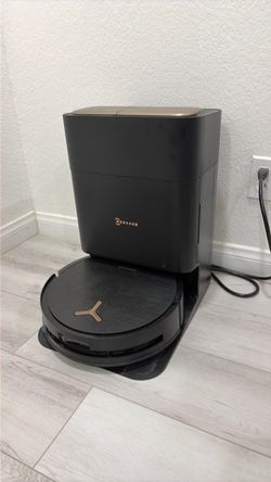 Robot Vacuum Ecovacs Deebot with self cleaning system