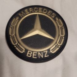 Mercedes-Benz Emblem 