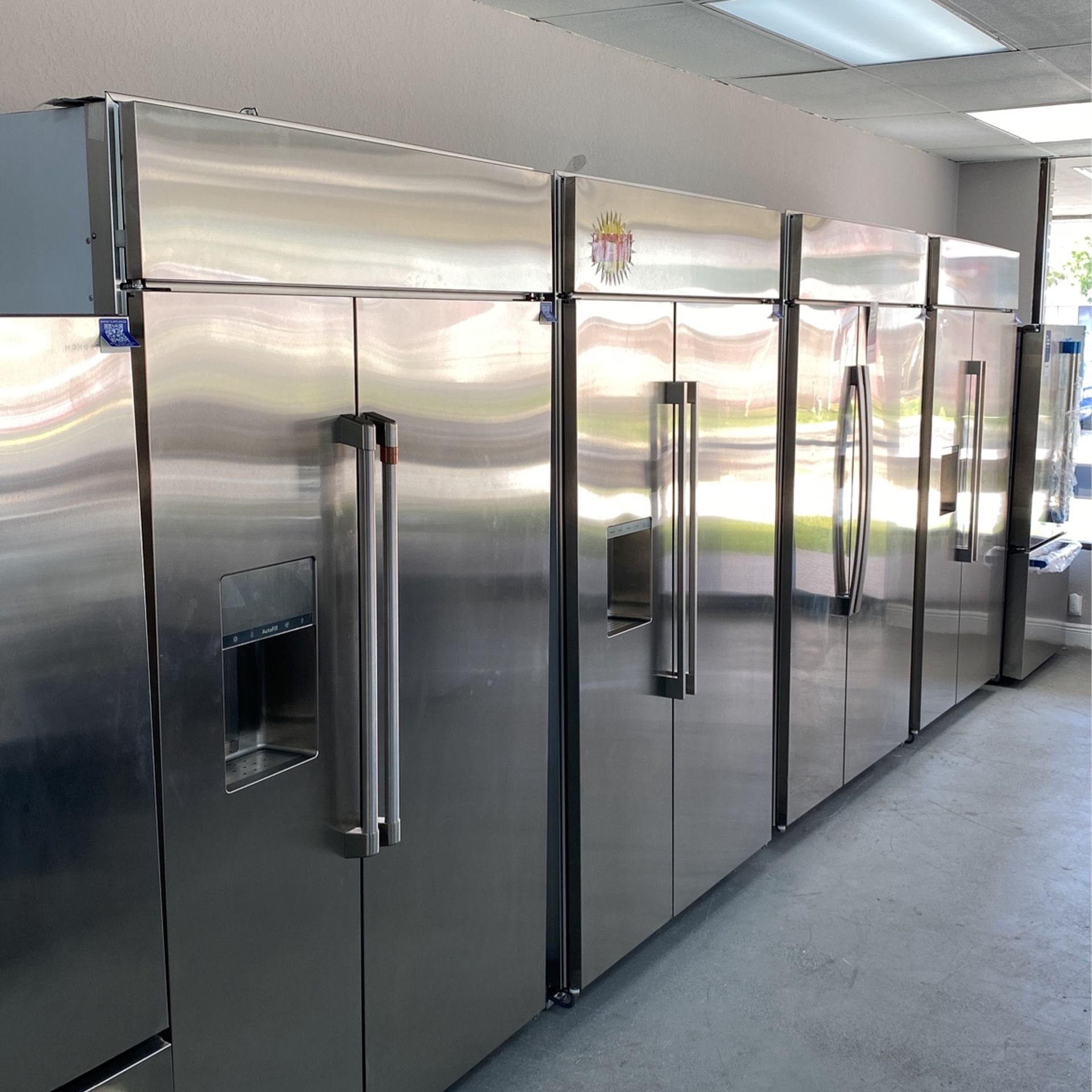 48 Inch Refrigerator ( Sub Zero Style ) Open Box Specials