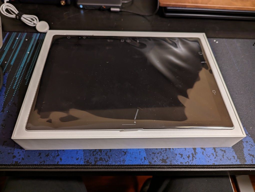 Surface Pro 5 with Accessories and Dock