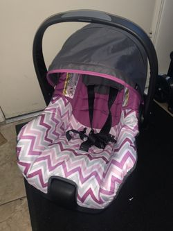 Evenflo Nurture Infant Car Seat, Millie Purple