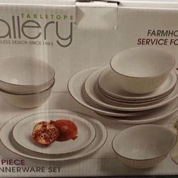 12 Pc Dinnerware Set