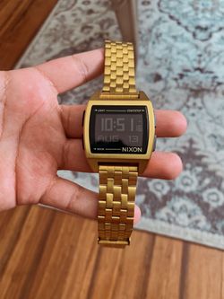Nixon watch