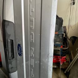 2016 A Newer Aluminum Tailgate Ford Super Duty