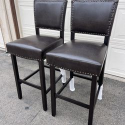 Barstool