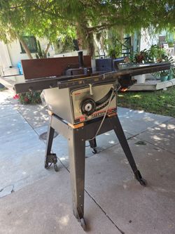 Craftsman 10 inch table saw with stand