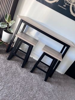 Table and 2 stools