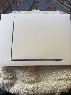 MacBook Air M515 inch