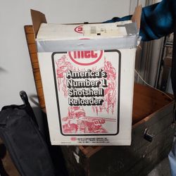 Shots he'll Reloader M E C